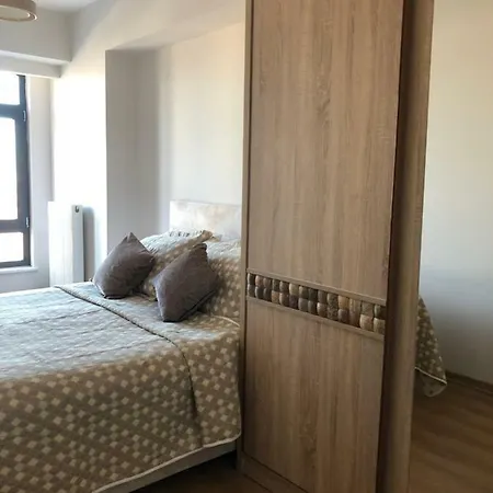 Comfortable Modern 5_star Apartment